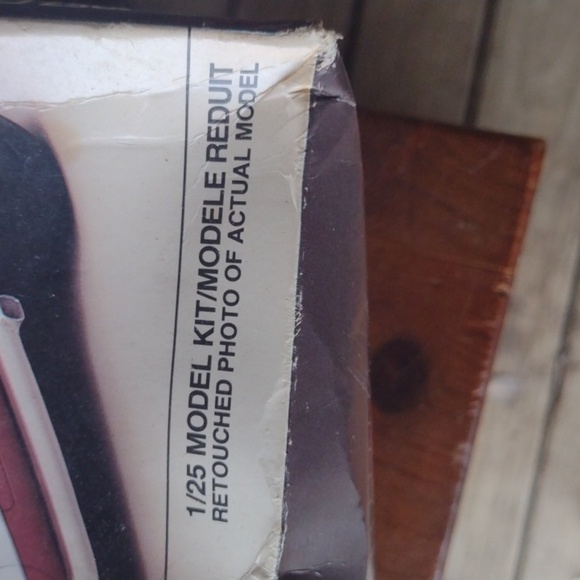 Corvette Gasser Model Kit - Pink NWT - Picture 2 of 7